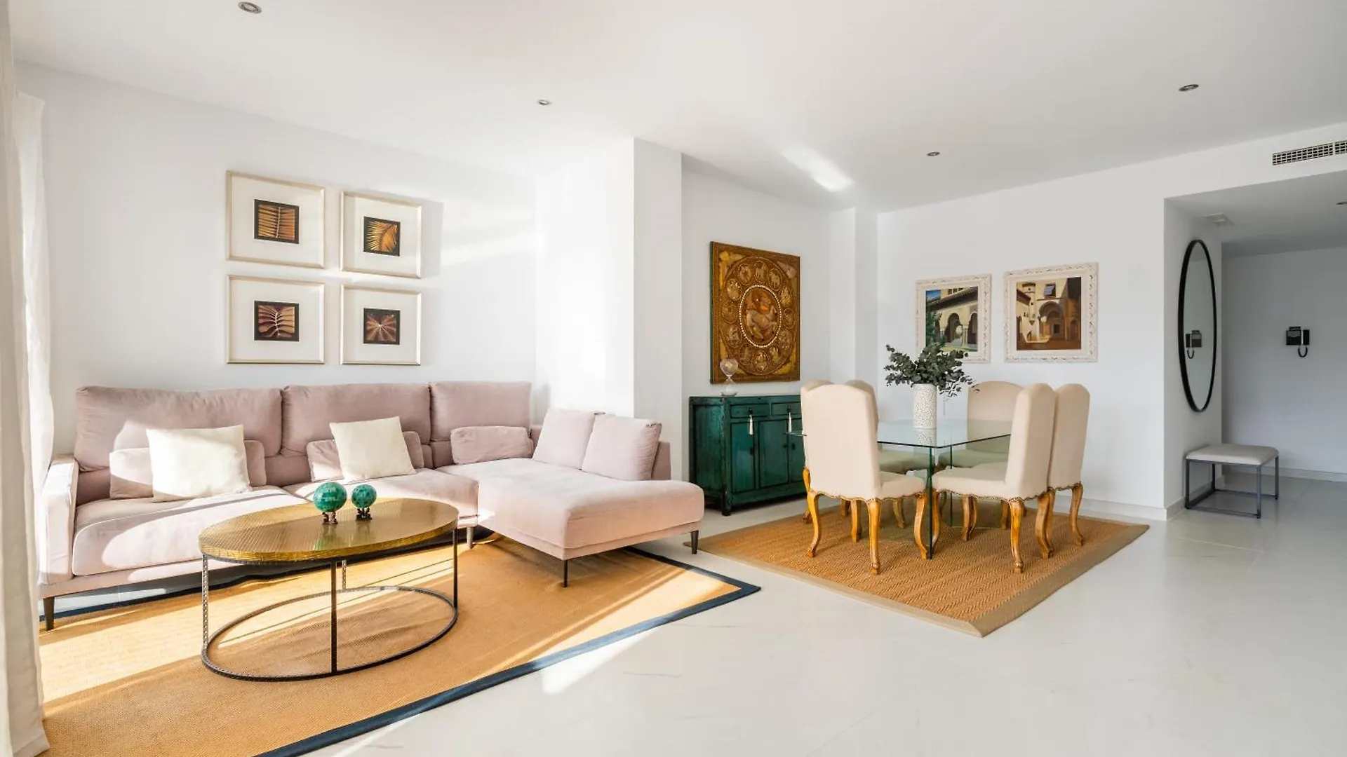 Luxury 2 Bedroom Apartment Estepona