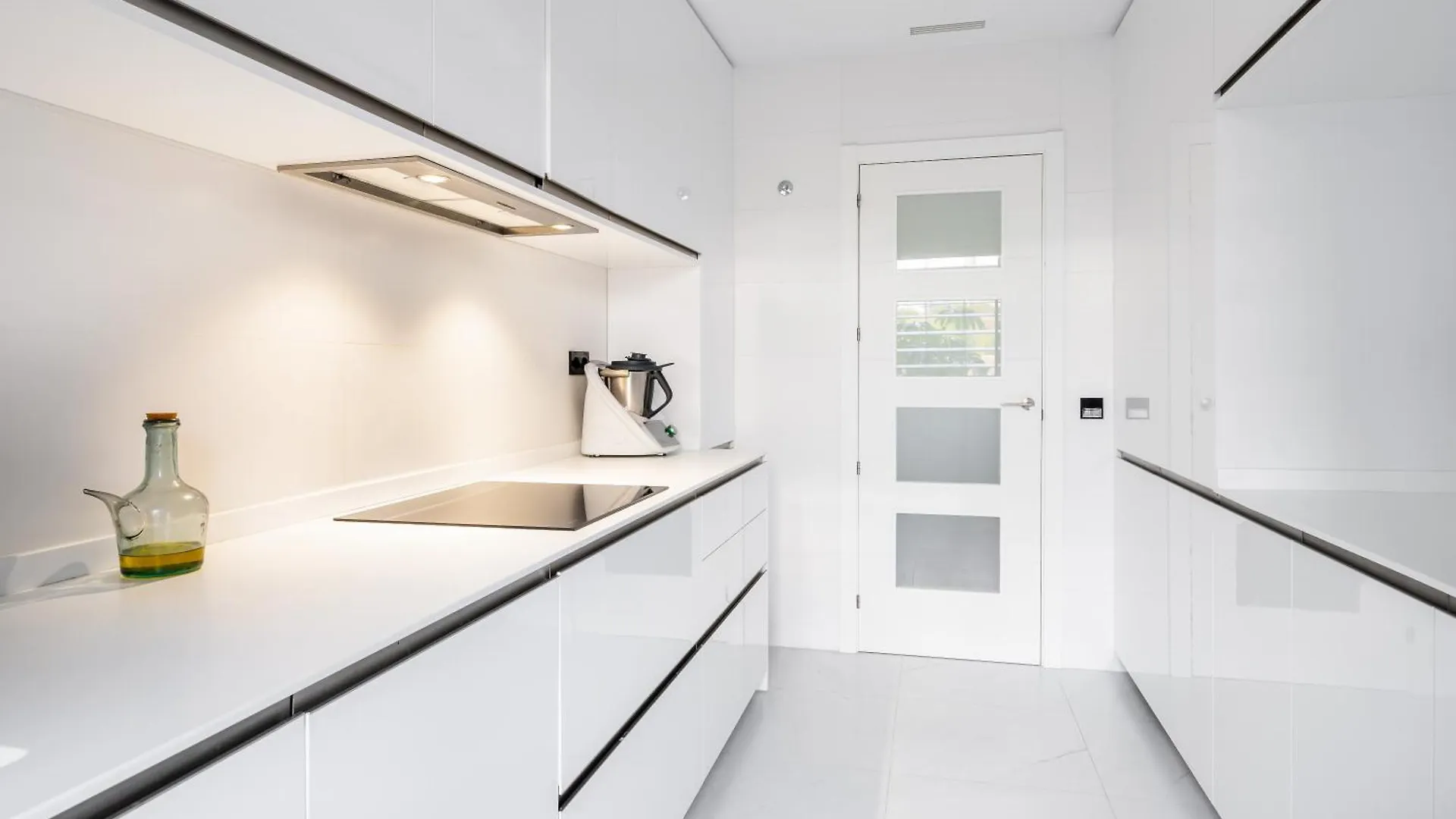 Luxury 2 Bedroom Apartment Estepona