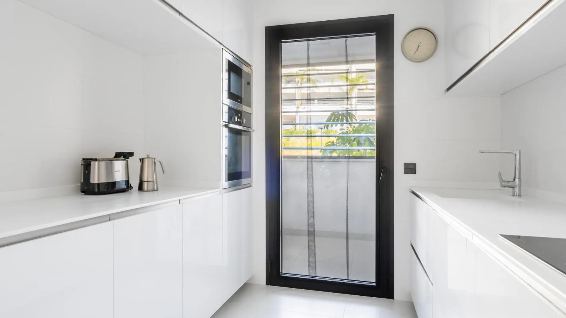 Luxury 2 Bedroom Apartment Estepona