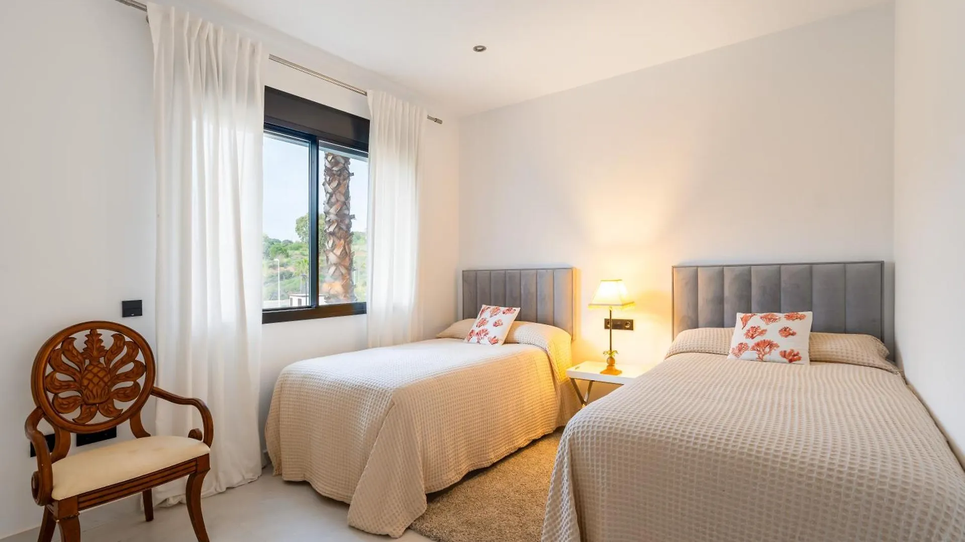 Luxury 2 Bedroom Apartment Estepona Spain